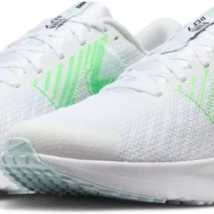 Nike Men's Run Defy Road-Running Shoes